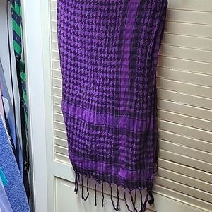 Small to Medium size shaw